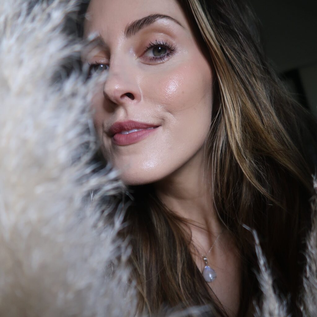 How to create glass skin…