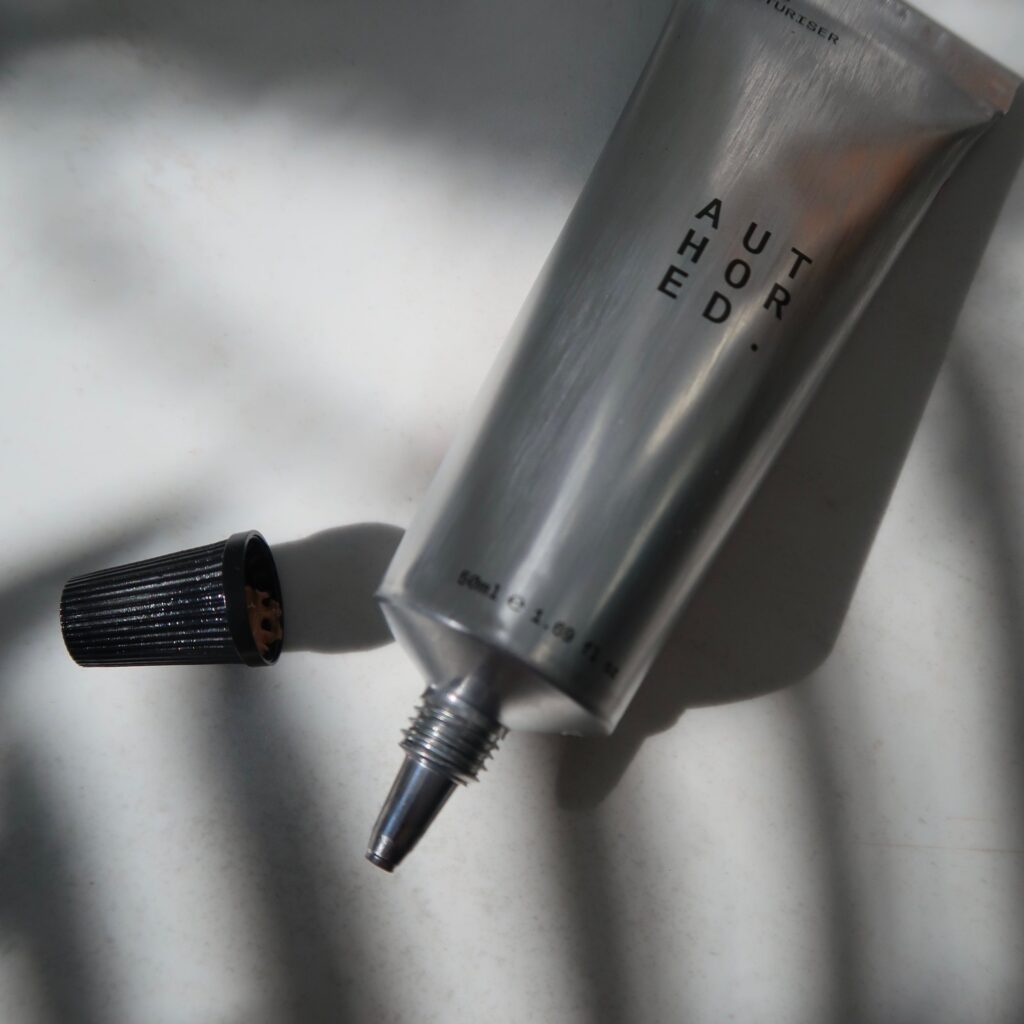 Carbon Neutral tinted moisturiser